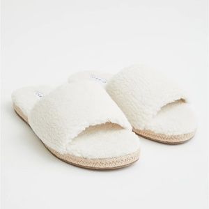 Torrid Sandals Slippers 11 11.5 12 13 Wide Shearling Slides Slip On Shoes NWT